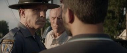 Кадр з фільму Наркокур'єр