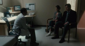 Кадр з фільму Крайні заходи