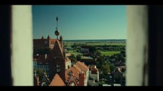 Кадр з фільму Кольори зла: Чорний