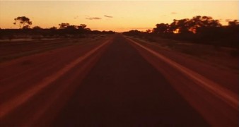 Кадр з фільму Герой її роману