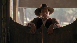 Кадр з фільму Самотній вершник