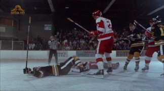 Кадр з фільму Молода кров