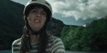 Кадр з фільму Дика річка