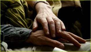 Кадр з фільму Вавилон