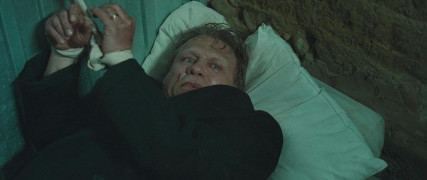 Кадр з фільму Білий як сніг