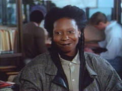 Кадр з фільму Поцілуйчик