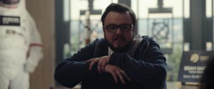 Кадр з фільму Падіння Місяця