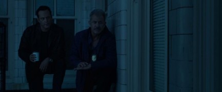 Кадр з фільму Закатати в асфальт