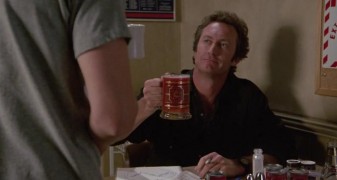 Кадр з фільму Коктейль