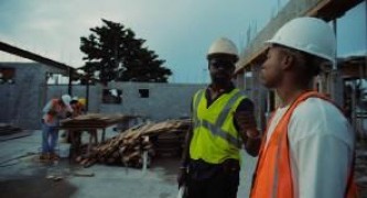 Кадр з фільму Хвилі