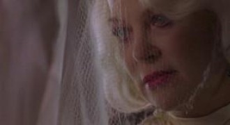 Кадр з фільму Злиття двох місяців