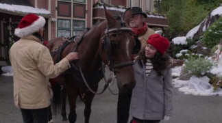 Кадр з фільму Різдво в Іґл-Рідж