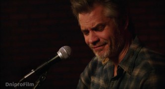 Кадр з фільму Ось моє серце