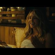 Кадр з фільму Небезпечна тварина