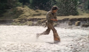 Кадр з фільму Брати по крові