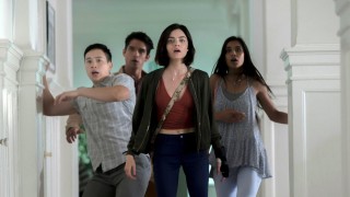 Кадр з фільму Правда або дія