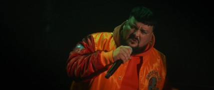 Кадр з фільму Інший район