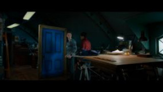 Кадр з фільму Магічні двері