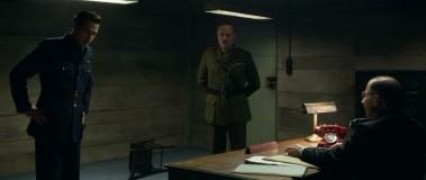 Кадр з фільму Шпигуни-союзники