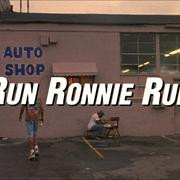 Кадр з фільму Біжи Ронні біжи