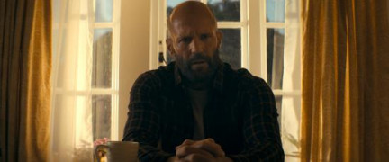 Кадр з фільму Бджоляр