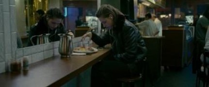 Кадр з фільму Персональний покупець