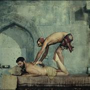 Кадр з фільму Колір граната