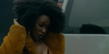 Кадр з фільму Вони клонували Тайрона