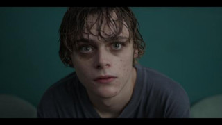 Кадр з фільму Поверни її назад