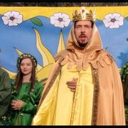 Кадр з фільму Відьма кохання