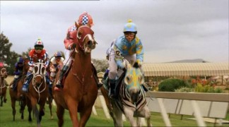 Кадр з фільму Скажені перегони