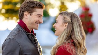 Кадр з фільму Кохання на Різдво