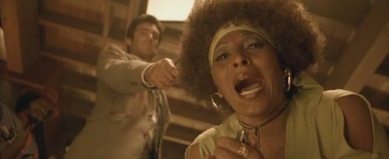 Кадр з фільму Кістки