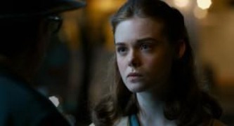 Кадр з фільму Трамбо