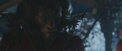 Кадр з фільму Красуня та чудовисько