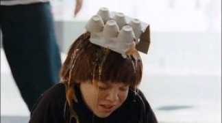 Кадр з фільму Діамантовий пес