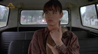 Кадр з фільму Зламані душі