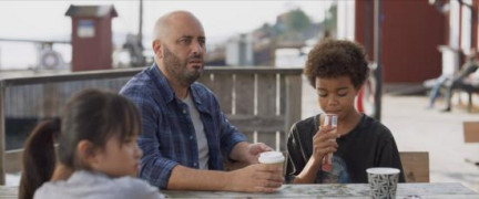 Кадр з фільму Працівник року