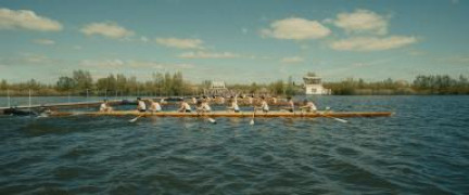 Кадр з фільму Хлопці у човні