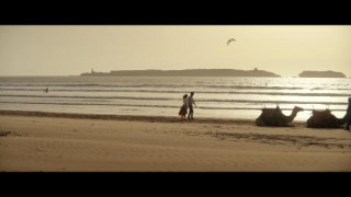 Кадр з фільму Самотня планета