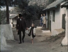 Кадр з фільму Чарівна бекеша