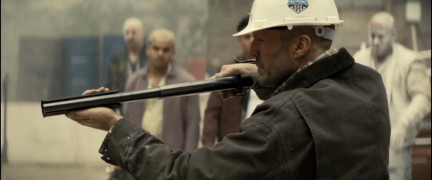 Кадр з фільму Профі