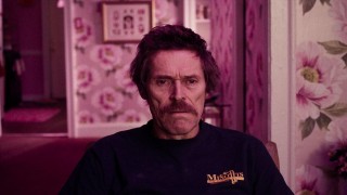 Кадр з фільму Людина людині вовк