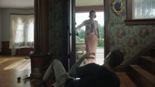 Кадр з фільму Проклятий будинок 2