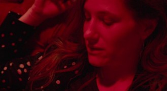 Кадр з фільму Полуденна насолода