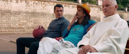 Кадр з фільму Колишні