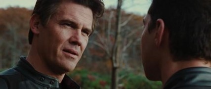 Кадр з фільму Волл-стріт: Гроші не сплять