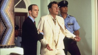 Кадр з фільму Кравець з Панами