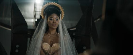 Кадр з фільму У загублених землях