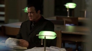 Кадр з фільму Смертельний удар